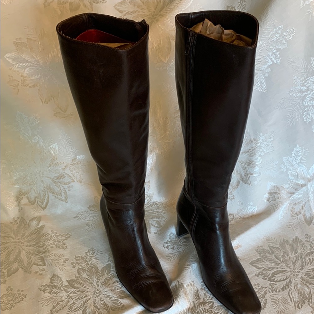 Ann Taylor Black Heeled Boots Sleek Knee-High Design